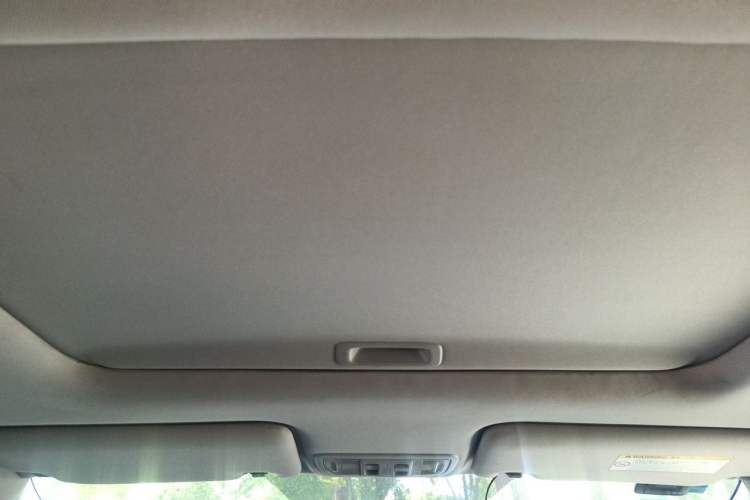 Used Honda Jade 2014 1.8L Automatic Comfort Elite Version 5 Seats Headliner