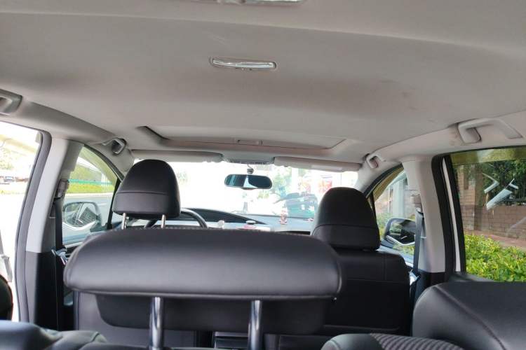 Used Honda Jade 2014 1.8L Automatic Comfort Elite Version 5 Seats Headliner