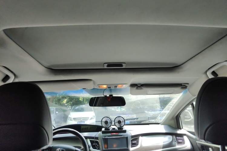 Used Honda Jade 2014 1.8L Automatic Comfort Elite Version 5 Seats Headliner