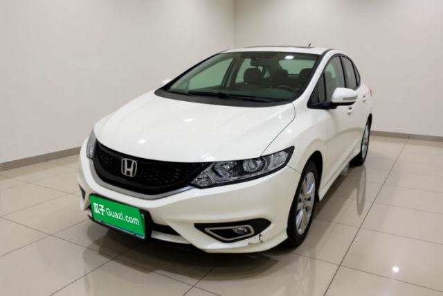 Honda Jade 2014 1.8L Automatic Comfort Elite Version 5 Seats d’occasion