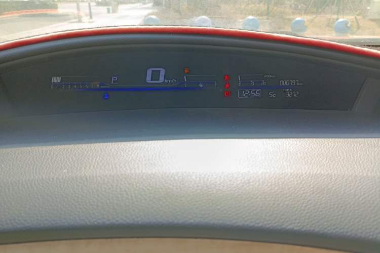 Used Honda Jade 2014 1.8L Automatic Comfort Elite Version 5 Seats Instrument Cluster