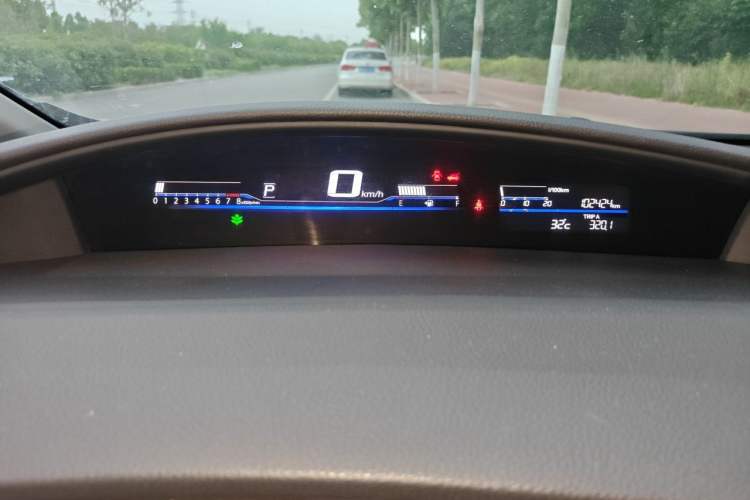 Used Honda Jade 2014 1.8L Automatic Comfort Elite Version 5 Seats Instrument Cluster