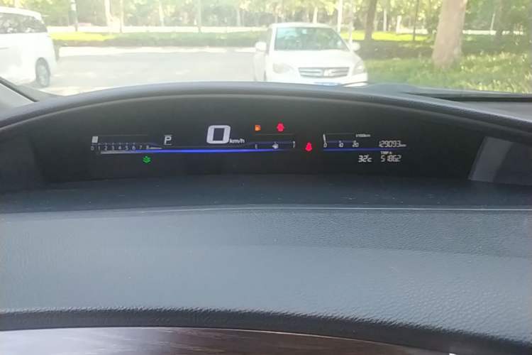 Used Honda Jade 2014 1.8L Automatic Comfort Elite Version 5 Seats Instrument Cluster