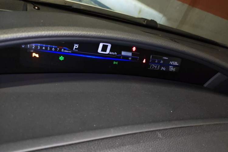 Used Honda Jade 2014 1.8L Automatic Comfort Elite Version 5 Seats Instrument Cluster