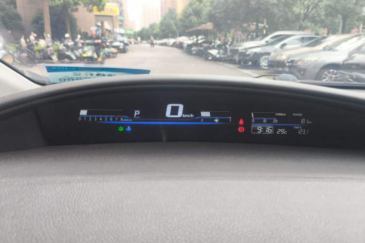 Used Honda Jade 2014 1.8L Automatic Comfort Elite Version 5 Seats Instrument Cluster