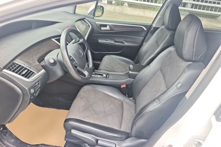 Used Honda Jade 2014 1.8L Automatic Comfort Elite Version 5 Seats Interior 1
