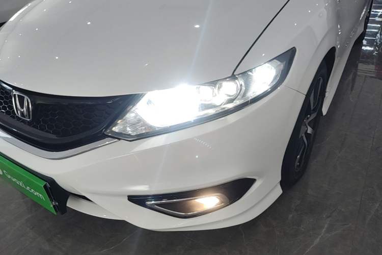 Used Honda Jade 2014 1.8L CVT Luxury Prestige Edition 5 Seats Left Front Headlight