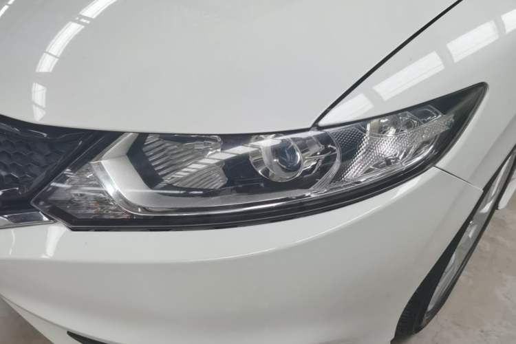 Used Honda Jade 2014 1.8L Automatic Comfort Elite Version 5 Seats Left Front Headlight