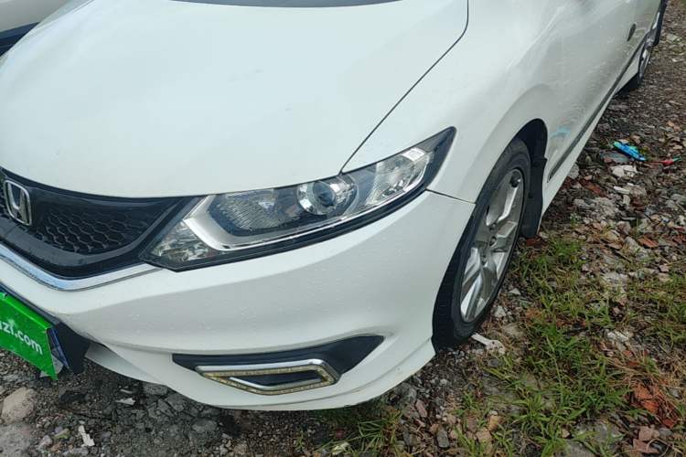 Used Honda Jade 2014 1.8L Automatic Comfort Elite Version 5 Seats Left Front Headlight