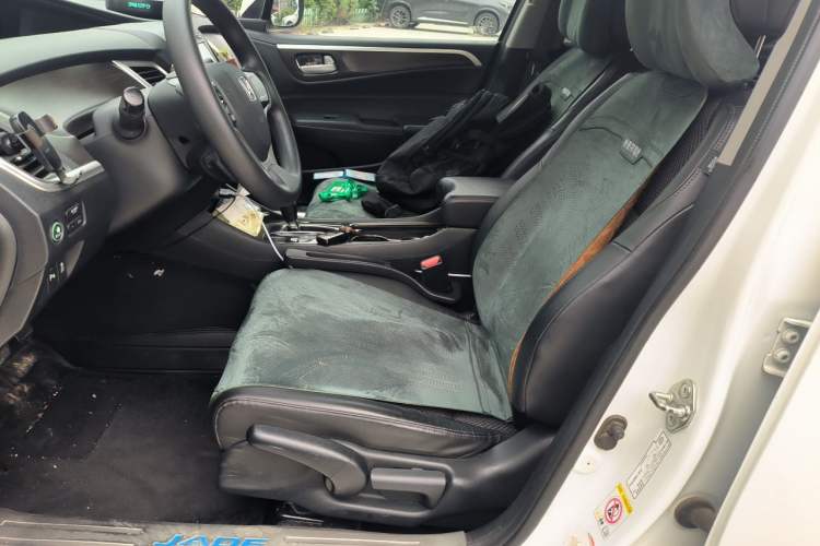 Used Honda Jade 2014 1.8L Automatic Comfort Elite Version 5 Seats Left Front Seat