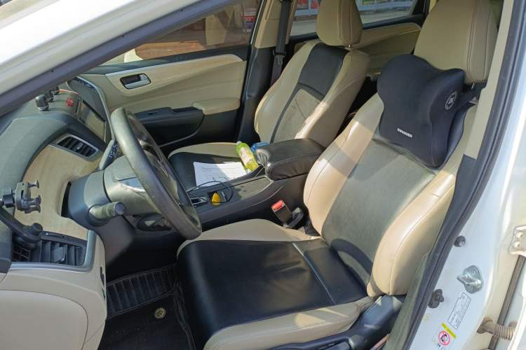 Used Honda Jade 2014 1.8L Automatic Comfort Elite Version 5 Seats Left Front Seat