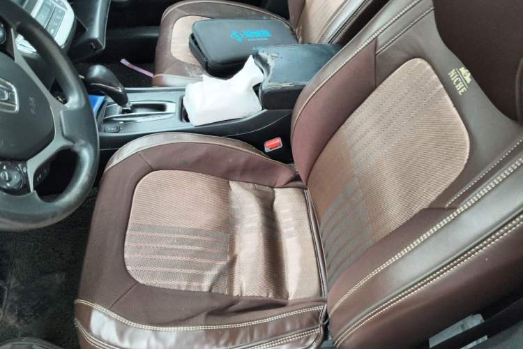 Used Honda Jade 2014 1.8L CVT Luxury Edition 5 seats Left Front Seat