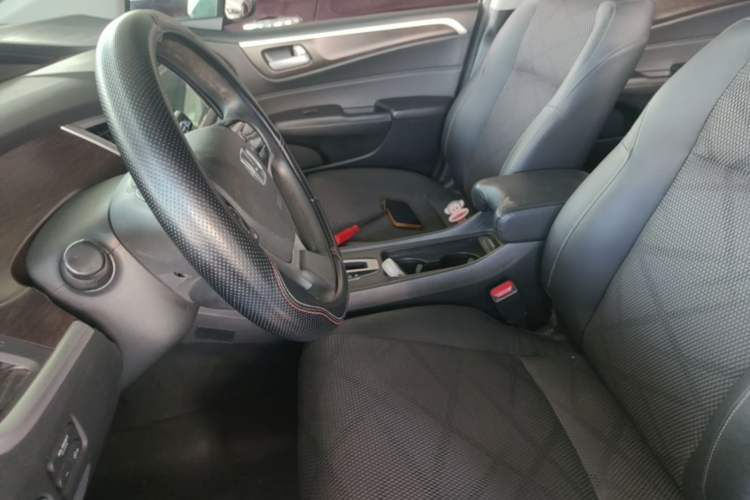 Used Honda Jade 2014 1.8L Automatic Comfort Elite Version 5 Seats Left Front Seat