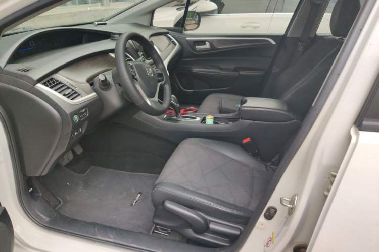 Used Honda Jade 2014 1.8L Automatic Comfort Elite Version 5 Seats Left Front Seat