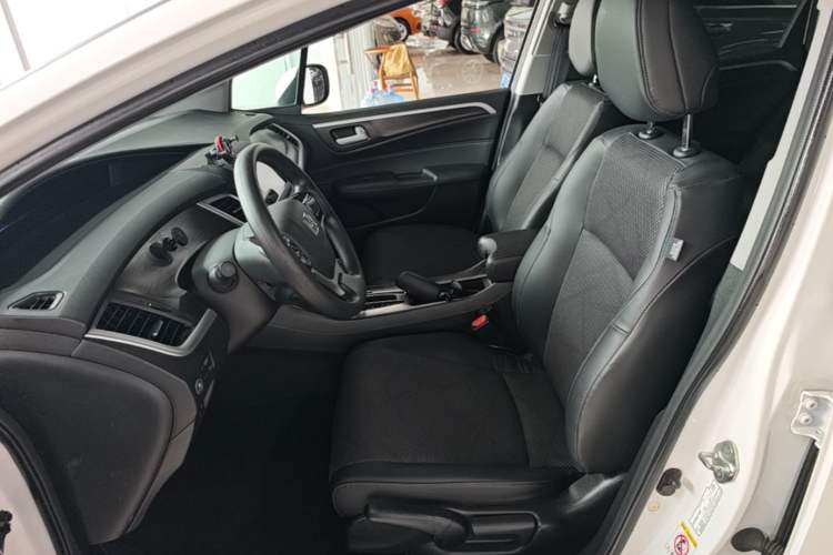 Used Honda Jade 2014 1.8L Automatic Comfort Elite Version 5 Seats Left Front Seat