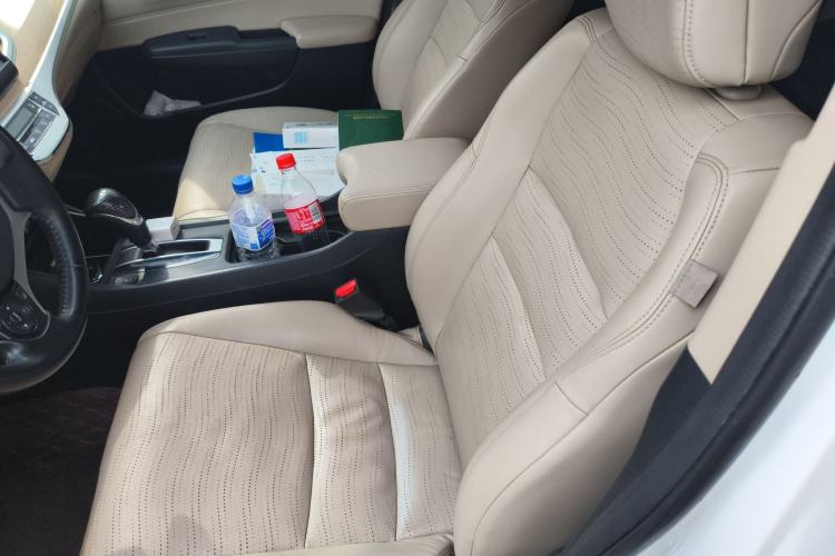 Used Honda Jade 2014 1.8L CVT Luxury Prestige Edition 5 Seats Left Front Seat