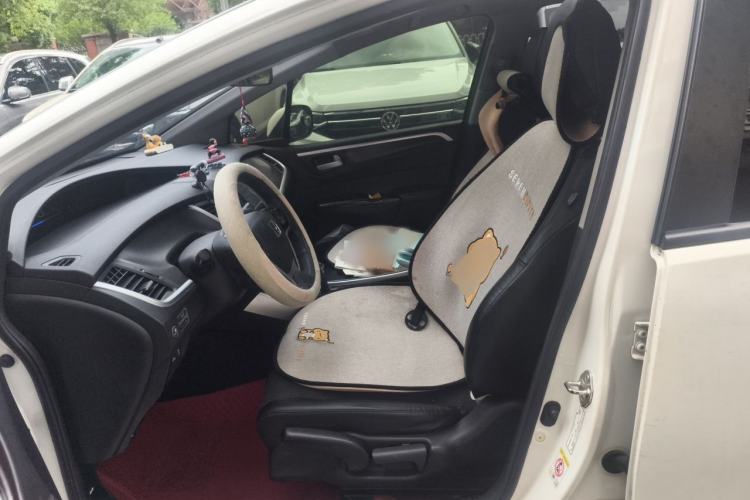 Used Honda Jade 2014 1.8L Automatic Comfort Elite Version 5 Seats Left Front Seat