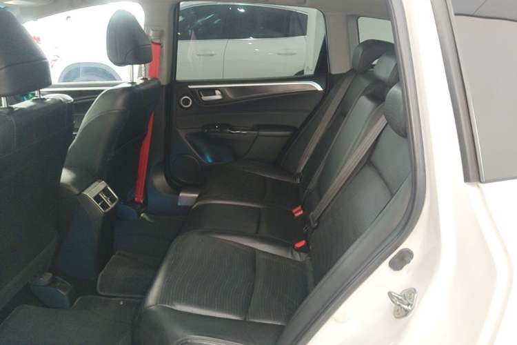 Used Honda Jade 2014 1.8L CVT Luxury Prestige Edition 5 Seats Left Rear Seat