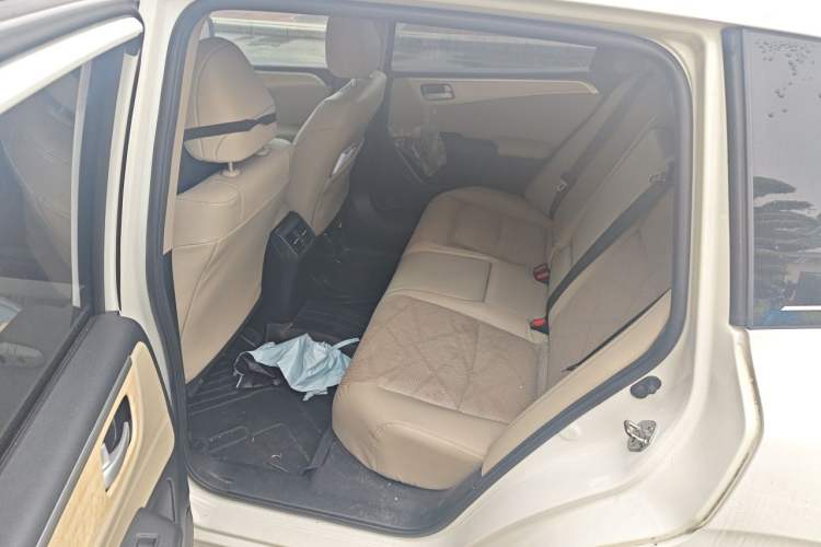 Used Honda Jade 2014 1.8L Automatic Comfort Elite Version 5 Seats Left Rear Seat