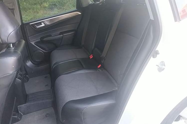 Used Honda Jade 2014 1.8L Automatic Comfort Elite Version 5 Seats Left Rear Seat