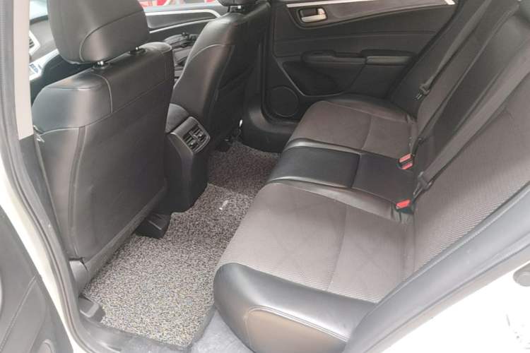Used Honda Jade 2014 1.8L Automatic Comfort Elite Version 5 Seats Left Rear Seat