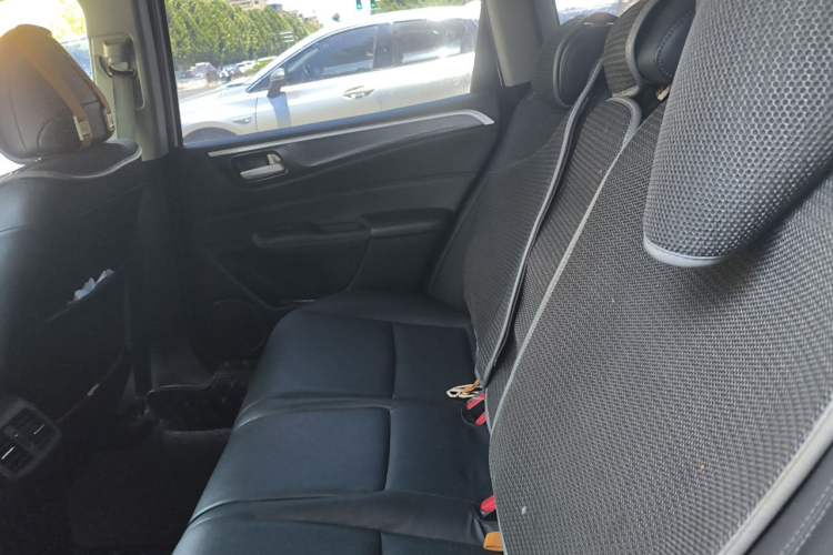 Used Honda Jade 2014 1.8L CVT Luxury Edition 5 seats Left Rear Seat