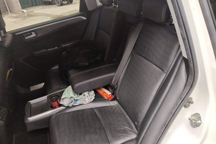 Used Honda Jade 2014 1.8L CVT Luxury Edition 5 seats Left Rear Seat