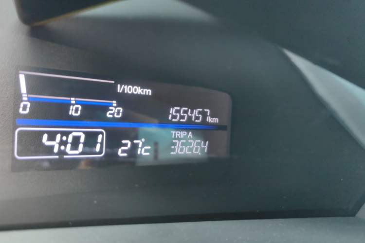 Used Honda Jade 2014 1.8L Automatic Comfort Elite Version 5 Seats Odometer Close Up