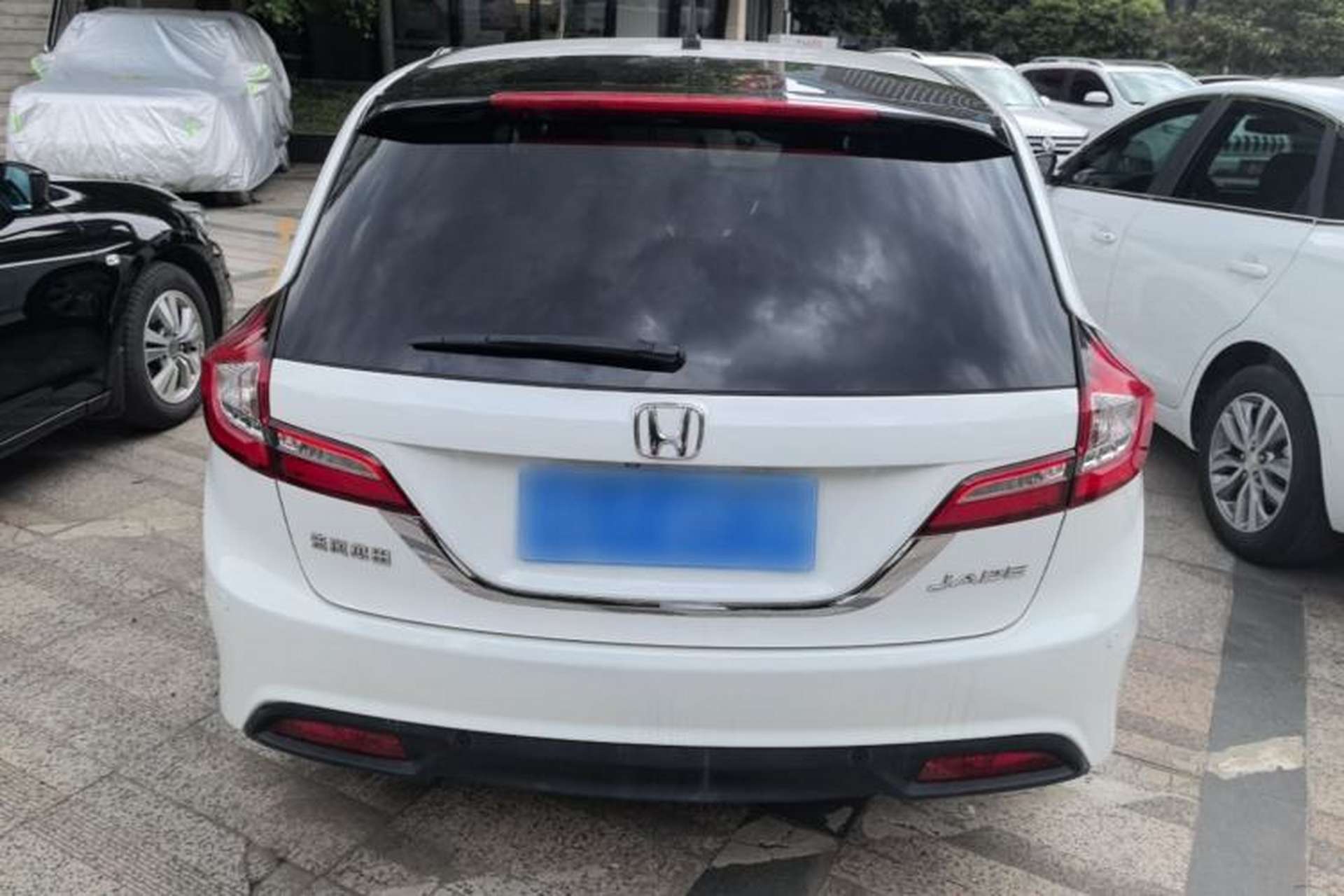 Used Honda Jade 2014 1.8L Automatic Comfort Elite Version 5 Seats Rear