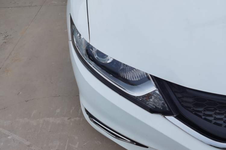Used Honda Jade 2014 1.8L CVT Luxury Edition 5 seats Right Front Headlight