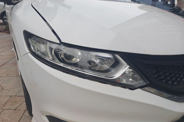 Used Honda Jade 2014 1.8L Automatic Comfort Elite Version 5 Seats Right Front Headlight