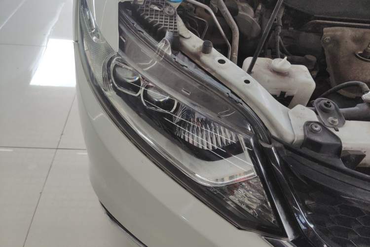 Used Honda Jade 2014 1.8L CVT Luxury Prestige Edition 5 Seats Right Front Headlight