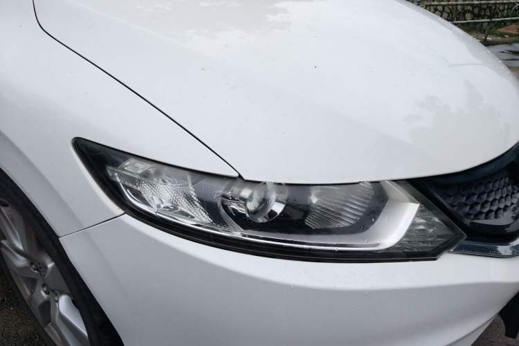 Used Honda Jade 2014 1.8L Automatic Comfort Elite Version 5 Seats Right Front Headlight