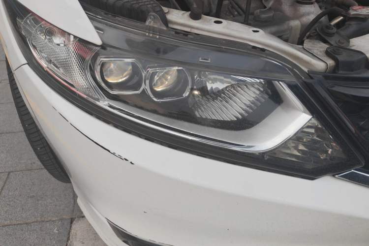 Used Honda Jade 2014 1.8L CVT Luxury Prestige Edition 5 Seats Right Front Headlight