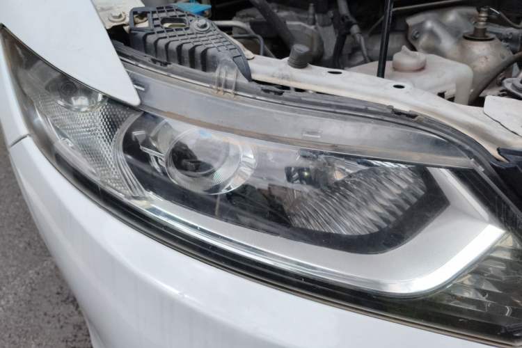 Used Honda Jade 2014 1.8L CVT Luxury Edition 5 seats Right Front Headlight
