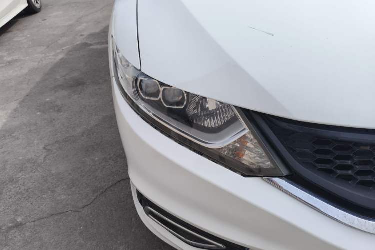 Used Honda Jade 2014 1.8L CVT Luxury Prestige Edition 5 Seats Right Front Headlight