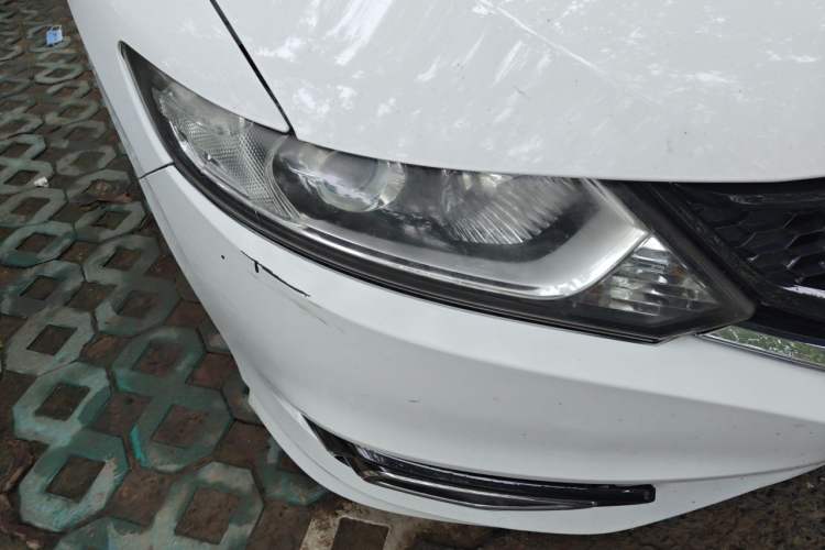 Used Honda Jade 2014 1.8L CVT Luxury Edition 5 seats Right Front Headlight