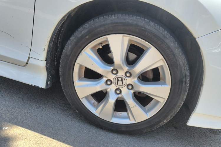 Used Honda Jade 2014 1.8L CVT Luxury Edition 5 seats Right Front Wheel Hub
