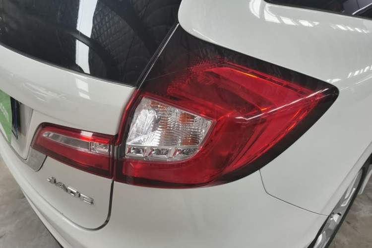 Used Honda Jade 2014 1.8L Automatic Comfort Elite Version 5 Seats Right Rear Taillight