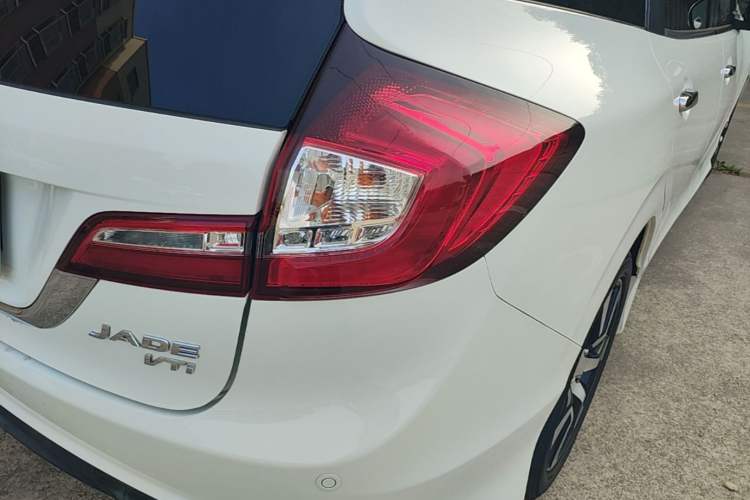 Used Honda Jade 2014 1.8L CVT Luxury Prestige Edition 5 Seats Right Rear Taillight