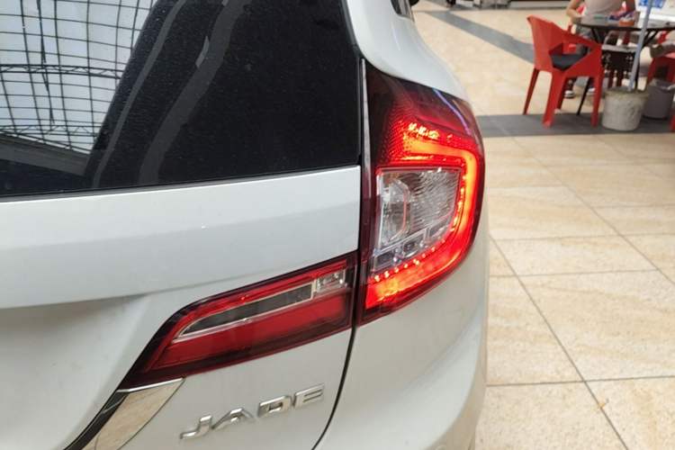 Used Honda Jade 2014 1.8L Automatic Comfort Elite Version 5 Seats Right Rear Taillight