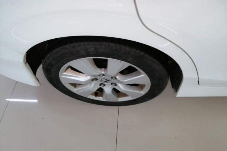 Used Honda Jade 2014 1.8L Automatic Comfort Elite Version 5 Seats Right Rear Wheel Hub