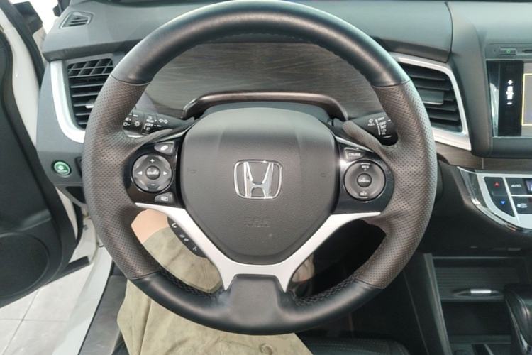 Used Honda Jade 2014 1.8L CVT Luxury Prestige Edition 5 Seats Steering Wheel