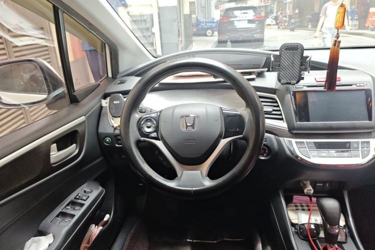 Used Honda Jade 2014 1.8L Automatic Comfort Elite Version 5 Seats Steering Wheel