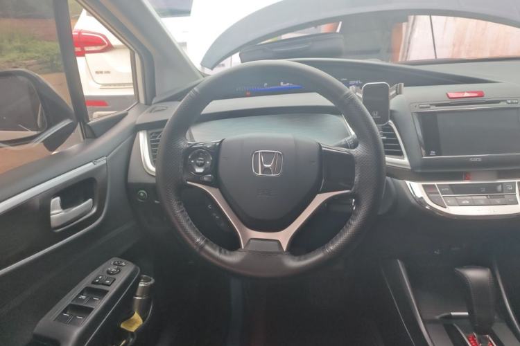 Used Honda Jade 2014 1.8L Automatic Comfort Elite Version 5 Seats Steering Wheel