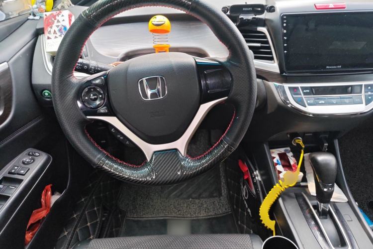 Used Honda Jade 2014 1.8L Automatic Comfort Elite Version 5 Seats Steering Wheel