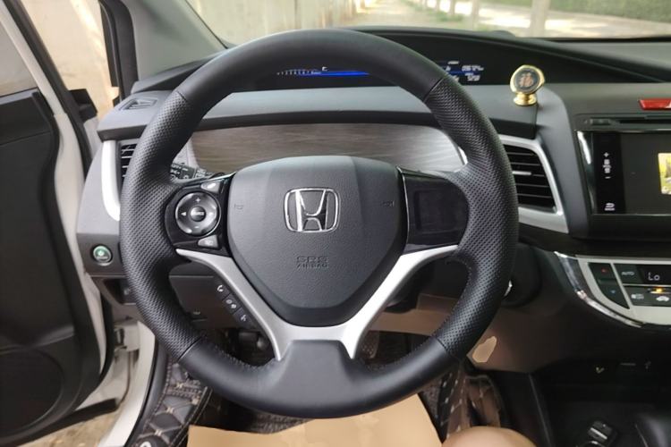 Used Honda Jade 2014 1.8L Automatic Comfort Elite Version 5 Seats Steering Wheel