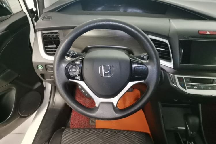 Used Honda Jade 2014 1.8L Automatic Comfort Elite Version 5 Seats Steering Wheel