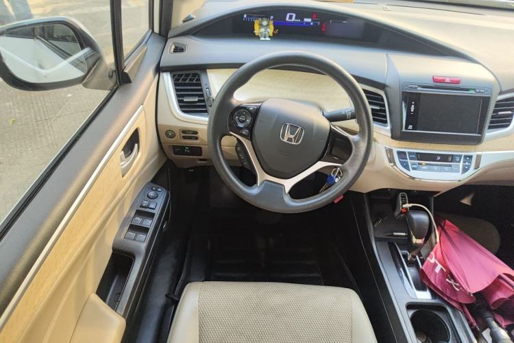 Used Honda Jade 2014 1.8L Automatic Comfort Elite Version 5 Seats Steering Wheel