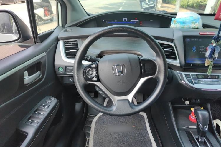 Used Honda Jade 2014 1.8L Automatic Comfort Elite Version 5 Seats Steering Wheel
